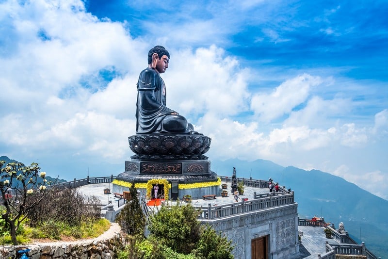 Hanoi - Noi Bai Airport - Sapa Hanoi - Noi Bai Airport - Sapa